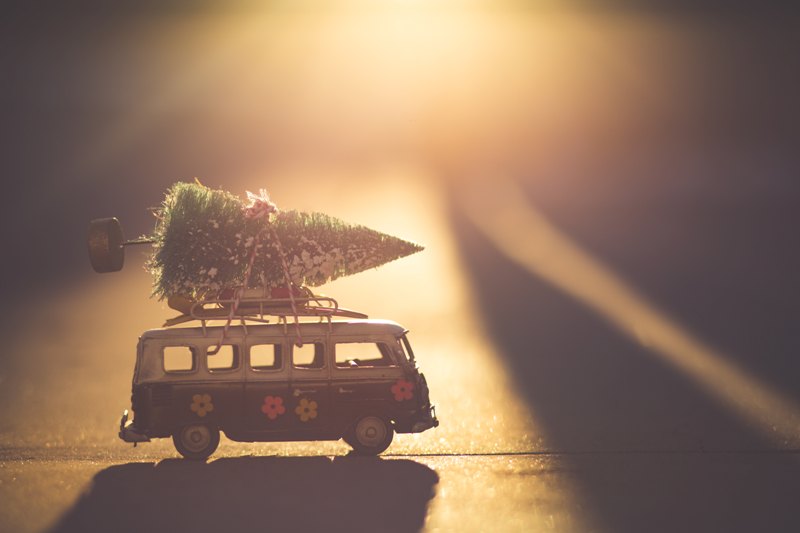 Peut-on décorer sa voiture pour Noël ?