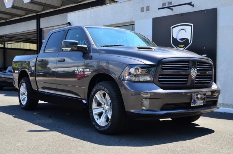 Le Dodge RAM 1500 et sa calandre distinctive