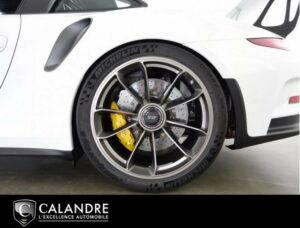 Les roues arrière de la 911 GT3 RS peuvent changer de direction selon la vitesse.