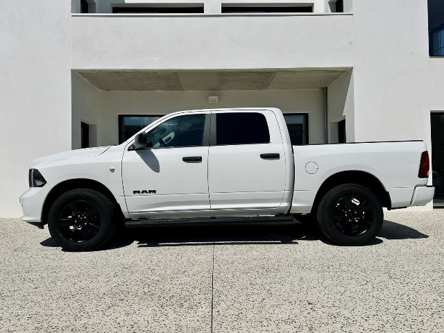 Véhicule DODGE RAM 1500  CREW CAB 5.7 V8 à vendre
