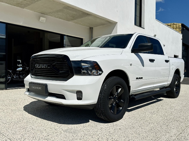 Véhicule DODGE RAM 1500  CREW CAB 5.7 V8 à vendre