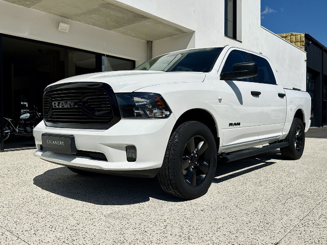 Véhicule DODGE RAM 1500  CREW CAB 5.7 V8 à vendre