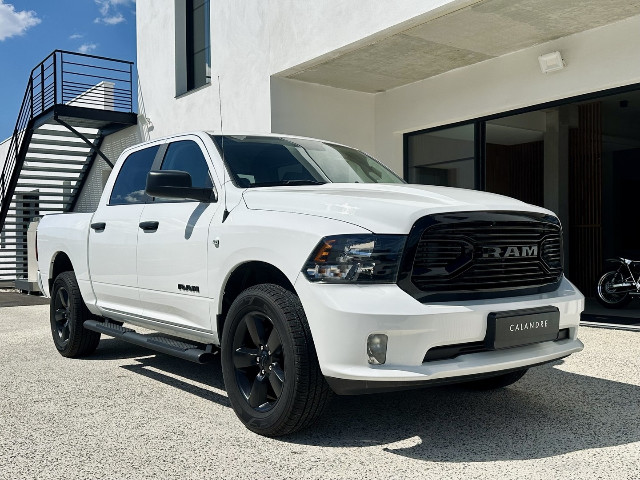 Véhicule DODGE RAM 1500  CREW CAB 5.7 V8 à vendre