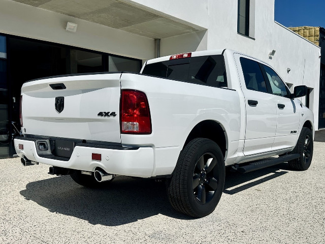 Véhicule DODGE RAM 1500  CREW CAB 5.7 V8 à vendre