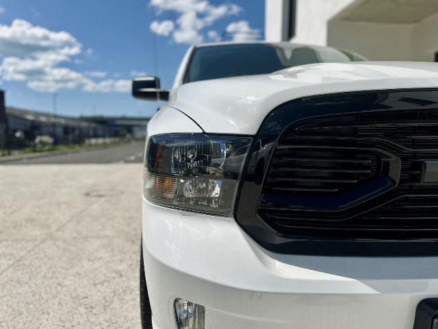 Véhicule DODGE RAM 1500  CREW CAB 5.7 V8 à vendre