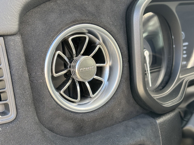 Véhicule JEEP WRANGLER à vendre