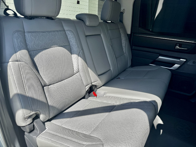 Véhicule TOYOTA TUNDRA à vendre