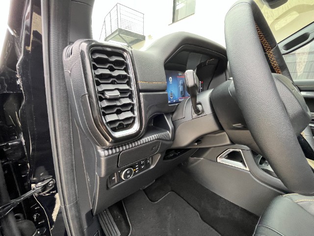 Véhicule FORD RANGER à vendre