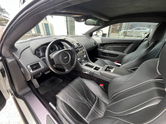 Véhicule ASTON MARTIN VIRAGE à vendre
