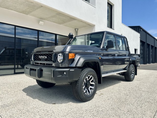 Véhicule TOYOTA GRJ79 à vendre